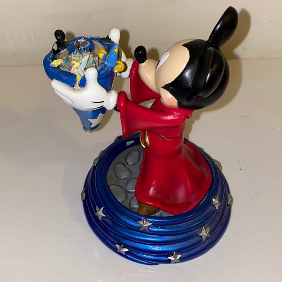 disneyland mickey mouse figurine collectible - Picture 3 of 3